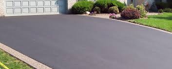 Best Decorative Concrete Driveways  in Green Oaks, IL